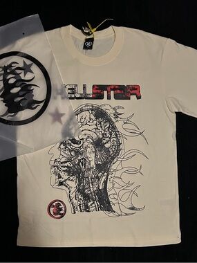 Hellstar Graphic Head Tee in Cream